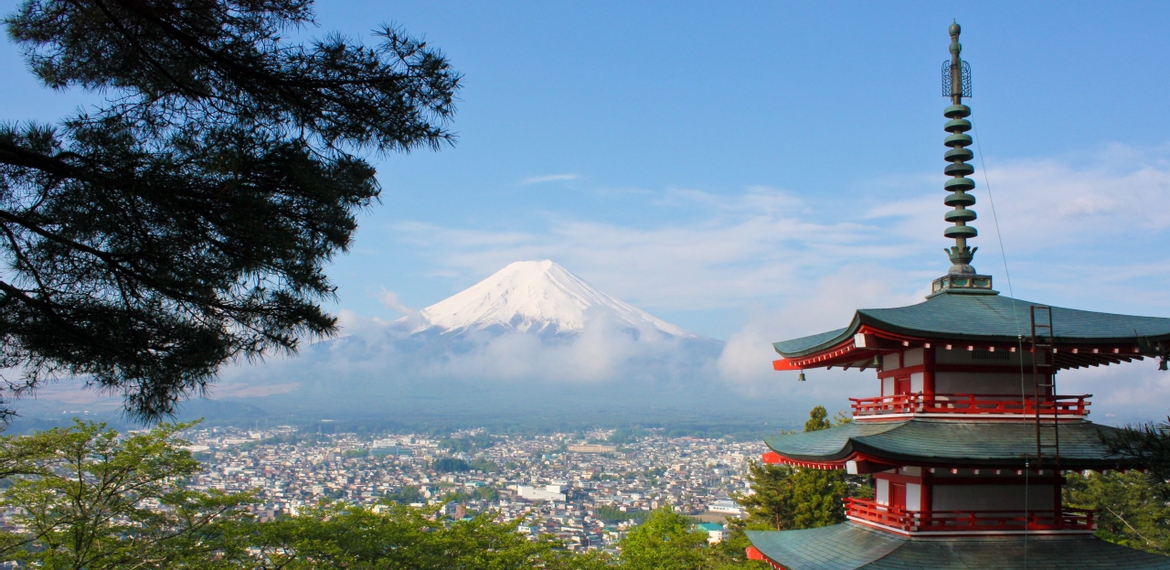 7 Reasons Why You Should Visit Japan